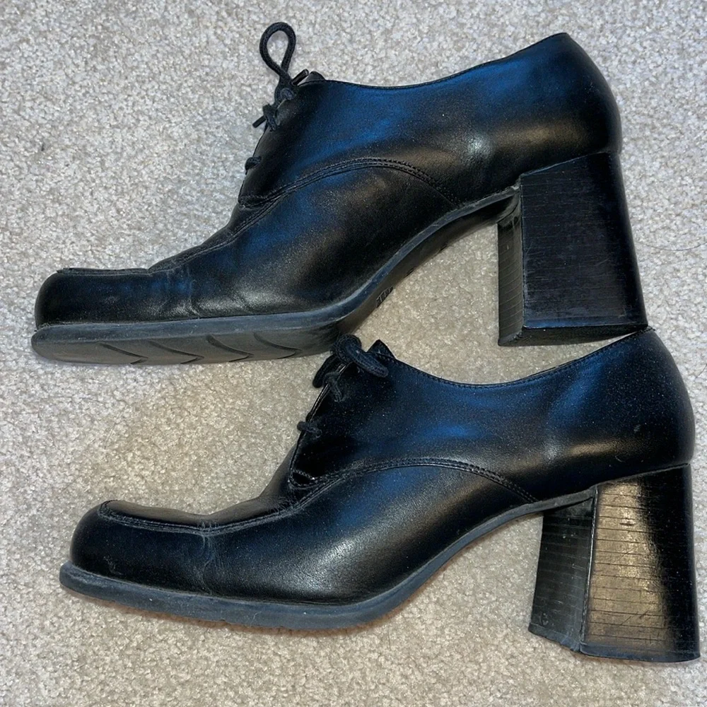Square toed shoe - Picture 2 of 5